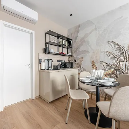 Casas Elites Premium Apartments- Westend Center Διαμέρισμα *